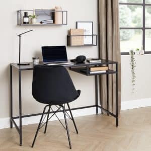 Minimalistisk skrivebord i industrielt look, sort
